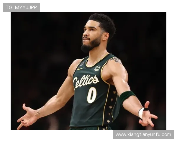 塔图姆谈绿军主场氛围只升冠军旗和退役号的背后意义